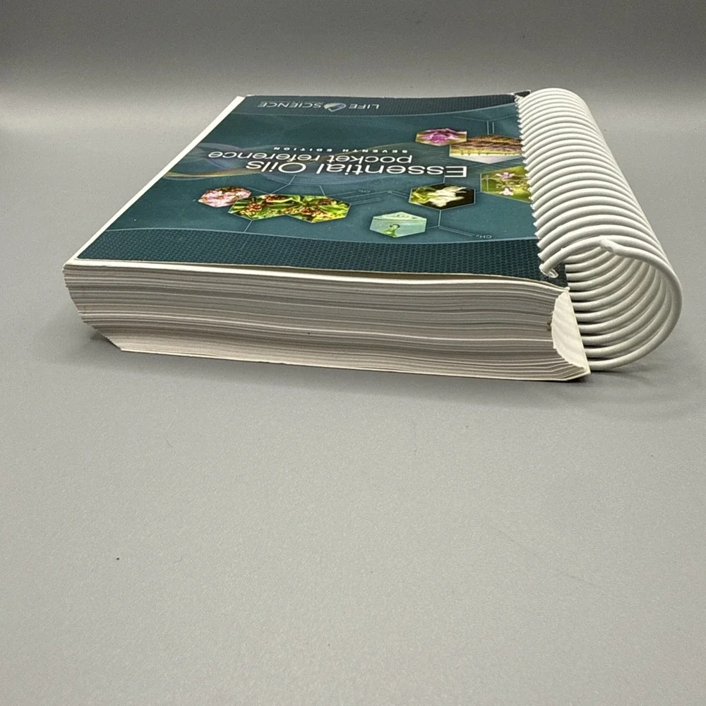 Essential Oils Pocket Reference 7th Edition by Life Science Publishers (2016,...